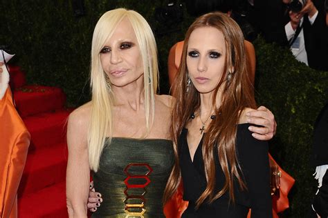 donatella versace figlia anoressica|Allegra Versace .